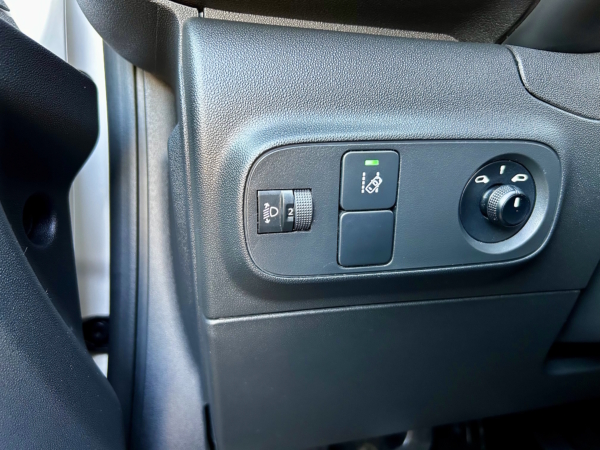 Citroën C3 PureTech 82 Shine - Image 21