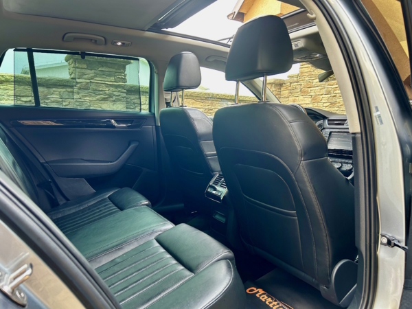 Škoda Superb Combi 2.0 TDI Laurin Klement DSG EU6 - Image 16