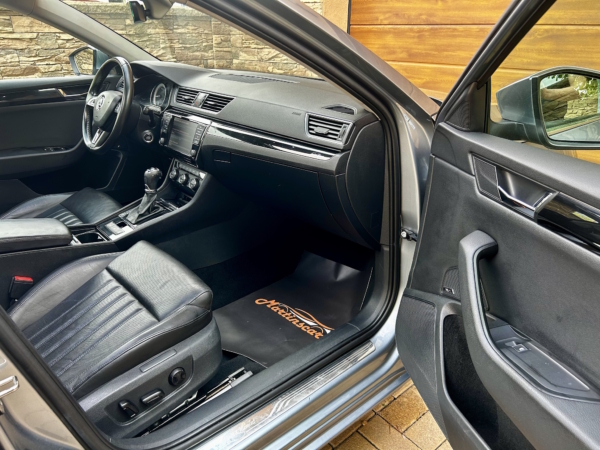 Škoda Superb Combi 2.0 TDI Laurin Klement DSG EU6 - Image 18