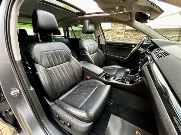 Škoda Superb Combi 2.0 TDI Laurin Klement DSG EU6 - Image 20