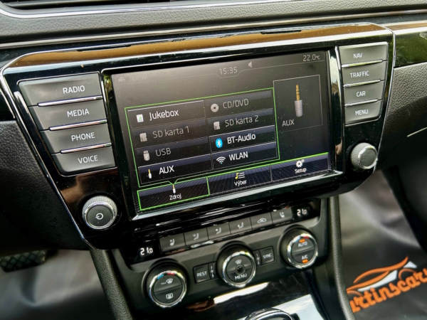 Škoda Superb Combi 2.0 TDI Laurin Klement DSG EU6 - Image 27