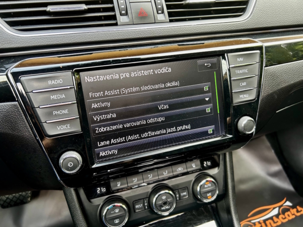 Škoda Superb Combi 2.0 TDI Laurin Klement DSG EU6 - Image 31
