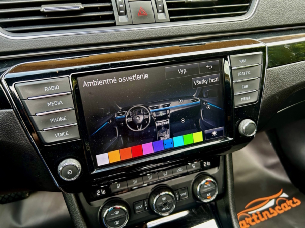 Škoda Superb Combi 2.0 TDI Laurin Klement DSG EU6 - Image 33