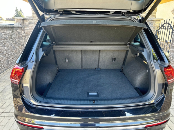 Volkswagen Tiguan R-Line 2.0 TSI 190k 4x4 DSG - Image 12