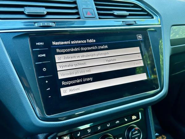 Volkswagen Tiguan R-Line 2.0 TSI 190k 4x4 DSG - Image 35