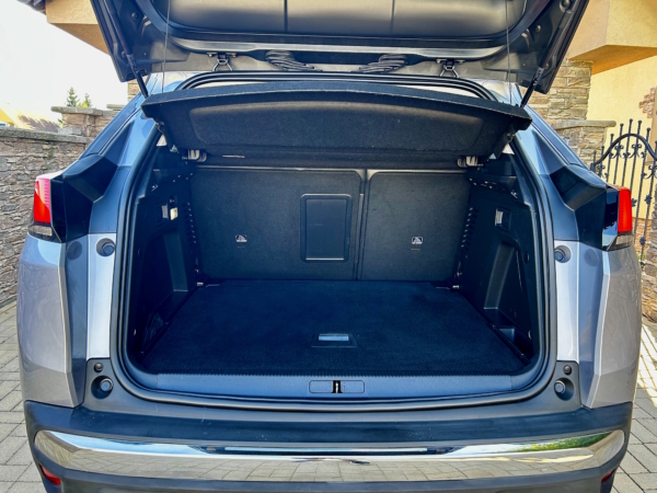 Peugeot 3008 1.2 PureTech Allure EAT6 - Image 13