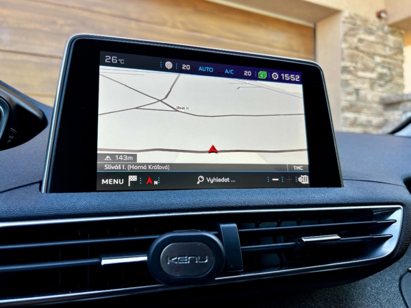 Peugeot 3008 1.2 PureTech Allure EAT6 - Image 27