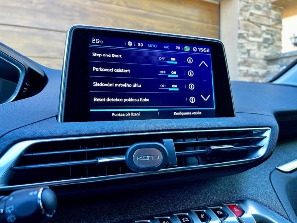 Peugeot 3008 1.2 PureTech Allure EAT6 - Image 29