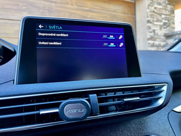 Peugeot 3008 1.2 PureTech Allure EAT6 - Image 30