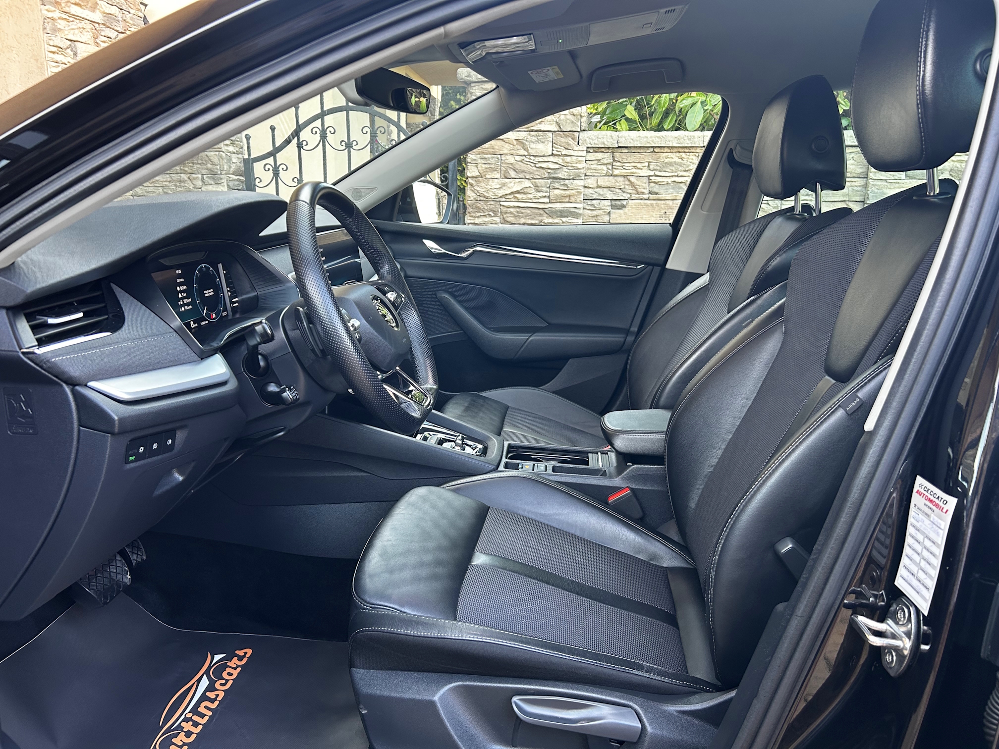 Škoda Octavia Combi 2.0 TDI SCR Style DSG – Obrázok 8