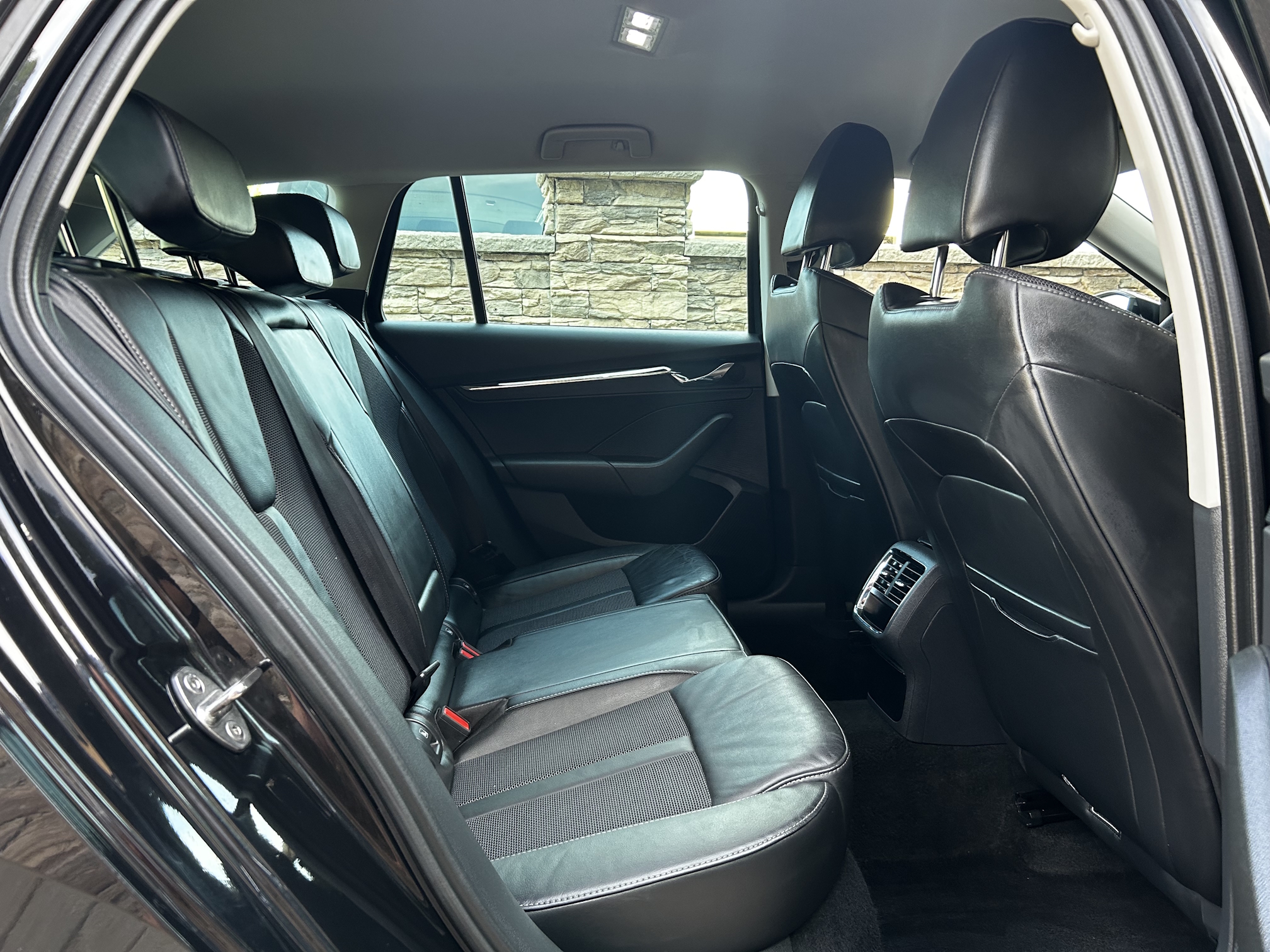 Škoda Octavia Combi 2.0 TDI SCR Style DSG – Obrázok 12