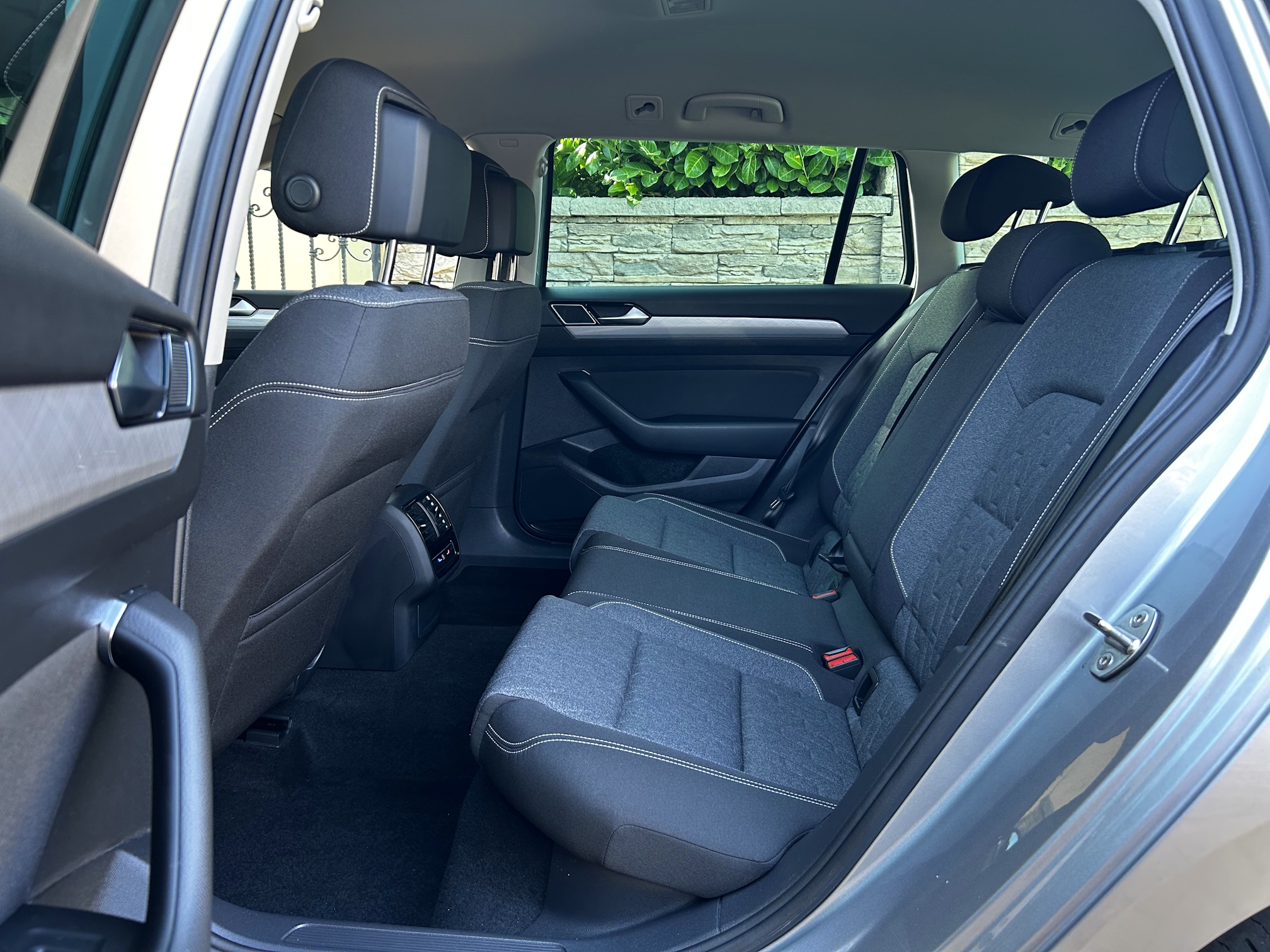 Volkswagen Passat Variant 2.0 TDI EVO Business DSG – Obrázok 10