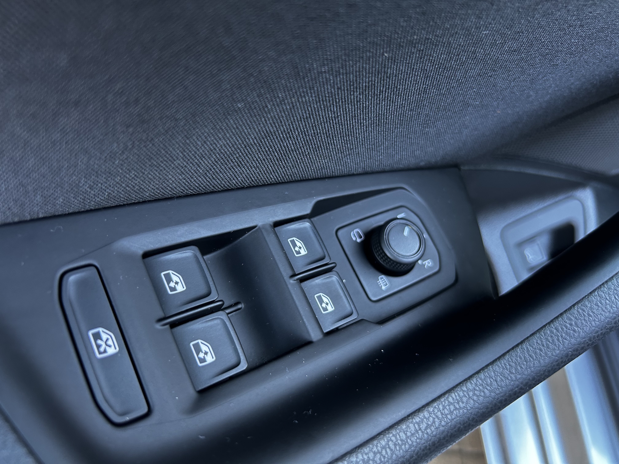 Volkswagen Passat Variant 2.0 TDI EVO Business DSG – Obrázok 23
