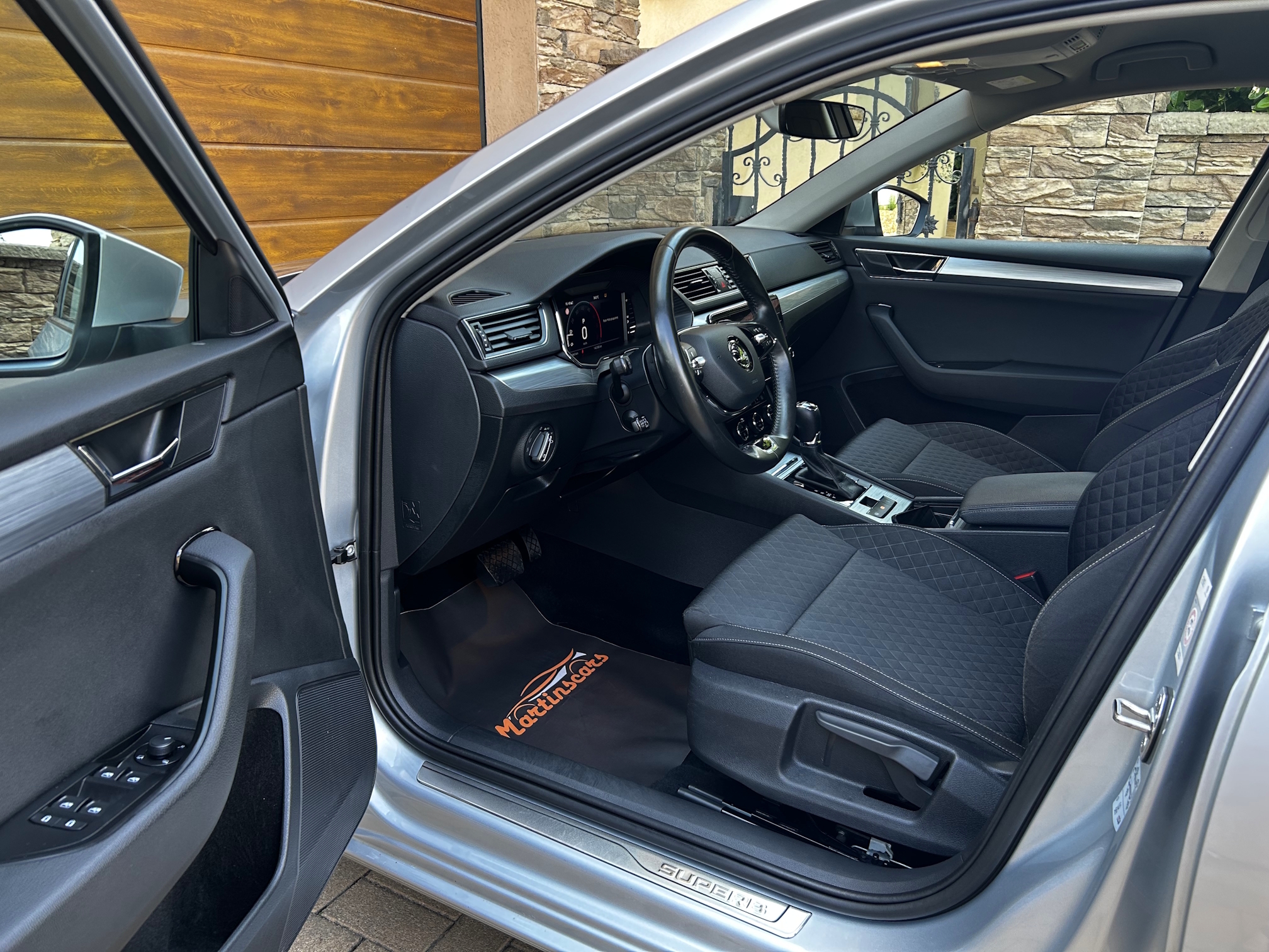 Škoda Superb Combi 2.0 TDI SCR Ambition DSG, ODPOČET DPH – Obrázok 7