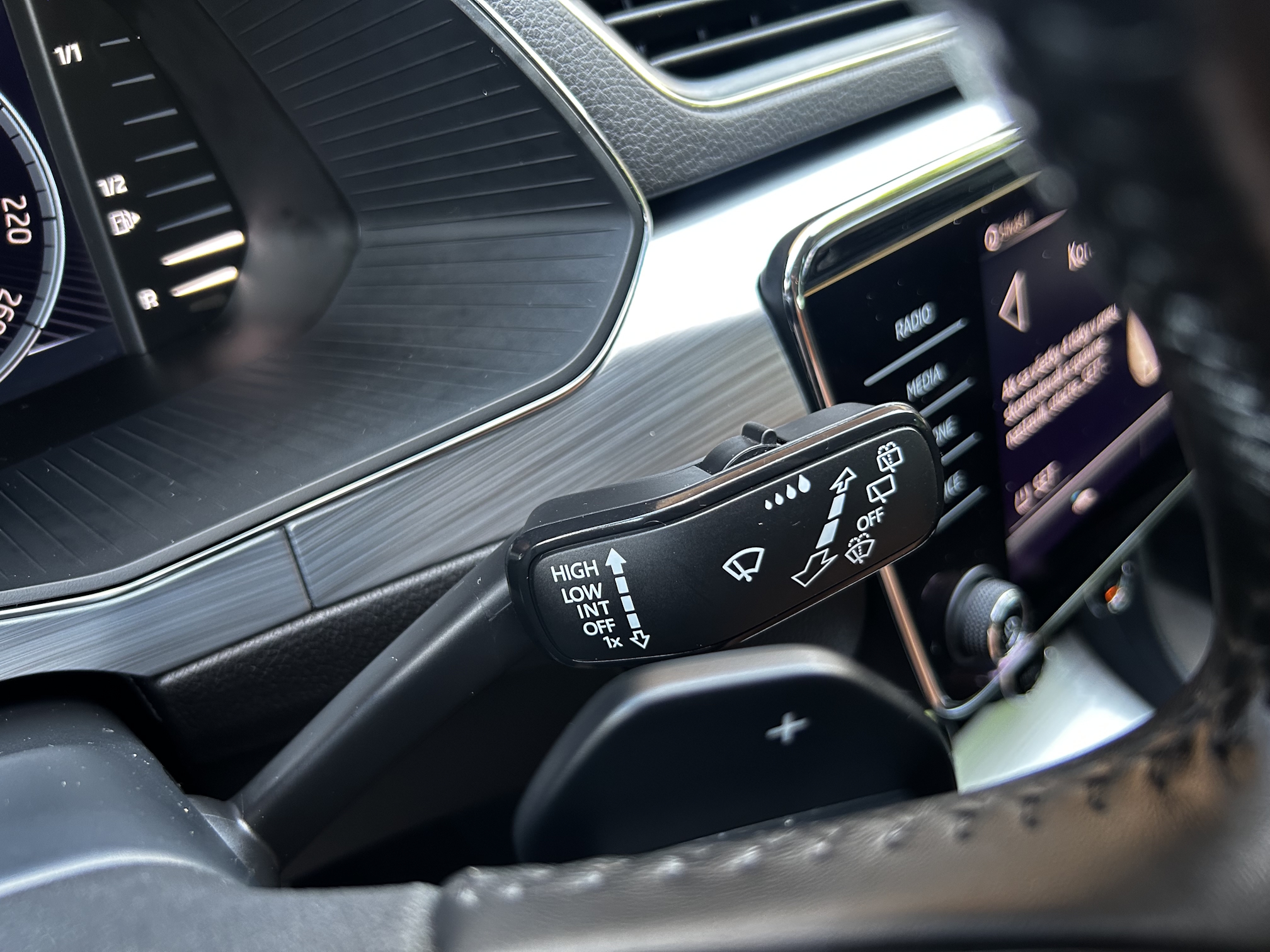 Škoda Superb Combi 2.0 TDI SCR Ambition DSG, ODPOČET DPH – Obrázok 22