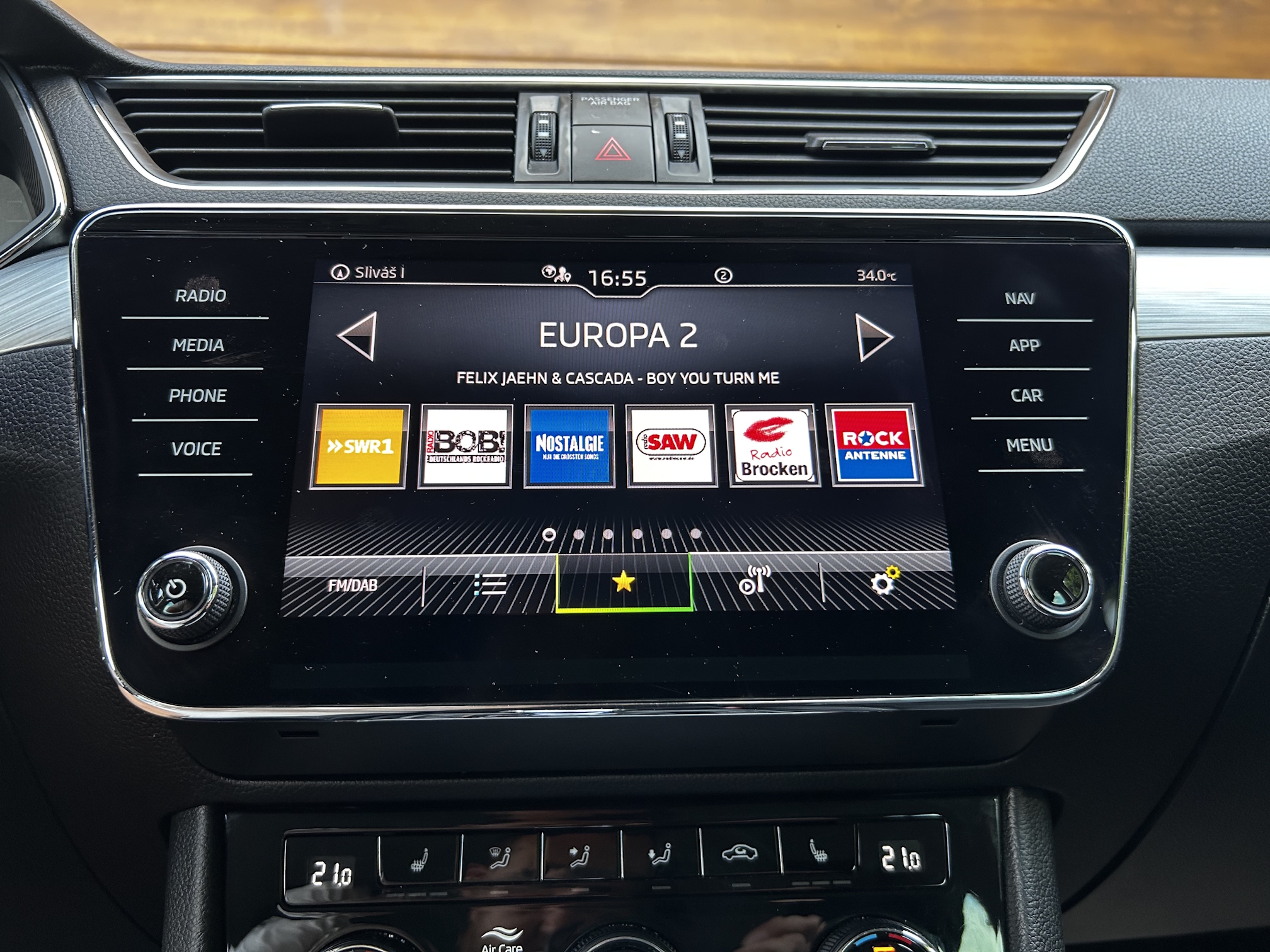 Škoda Superb Combi 2.0 TDI SCR Ambition DSG, ODPOČET DPH – Obrázok 26