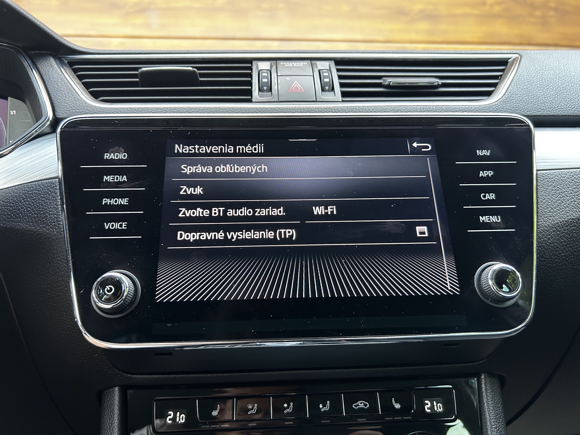 Škoda Superb Combi 2.0 TDI SCR Ambition DSG, ODPOČET DPH – Obrázok 27