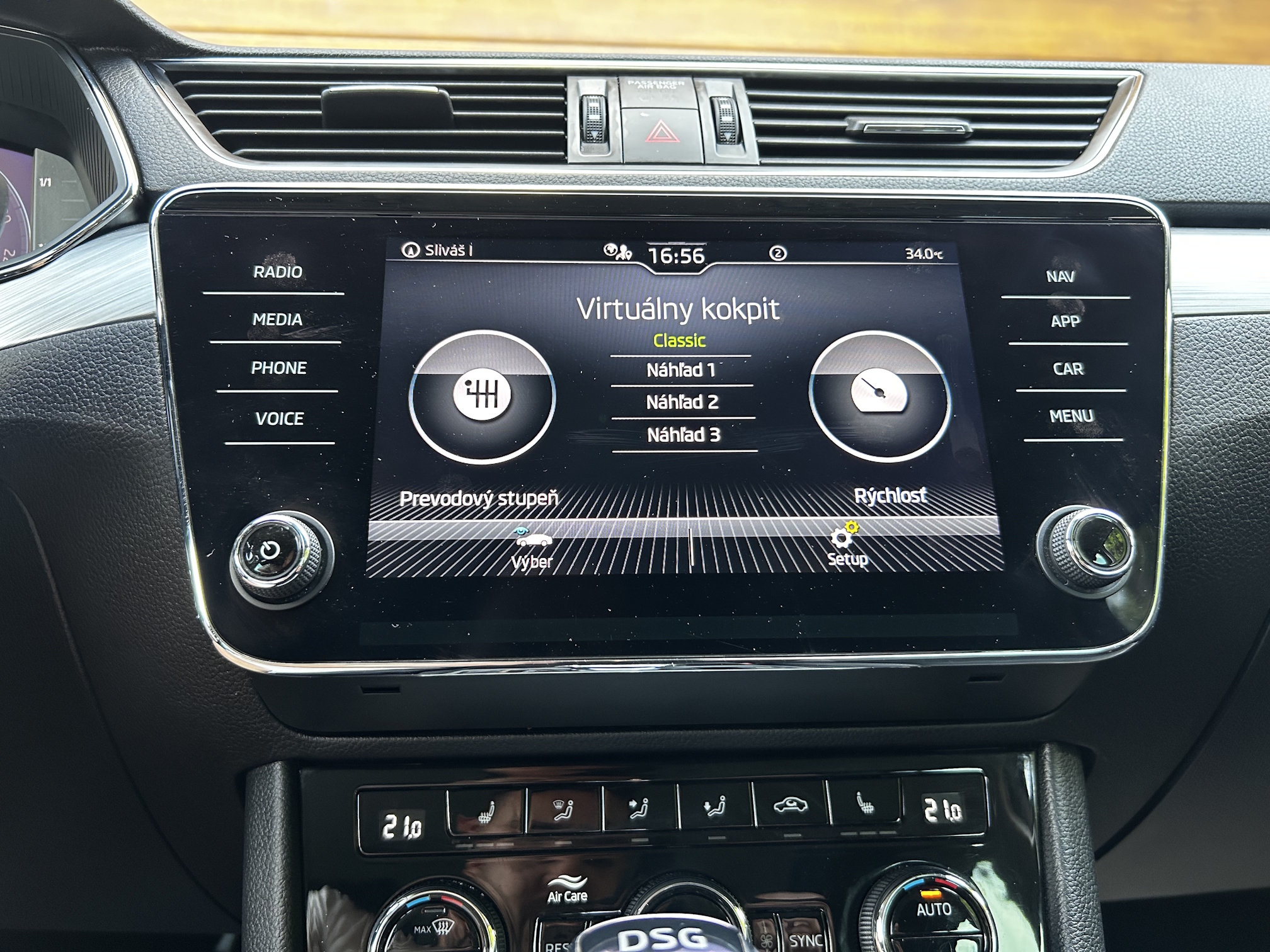 Škoda Superb Combi 2.0 TDI SCR Ambition DSG, ODPOČET DPH – Obrázok 31