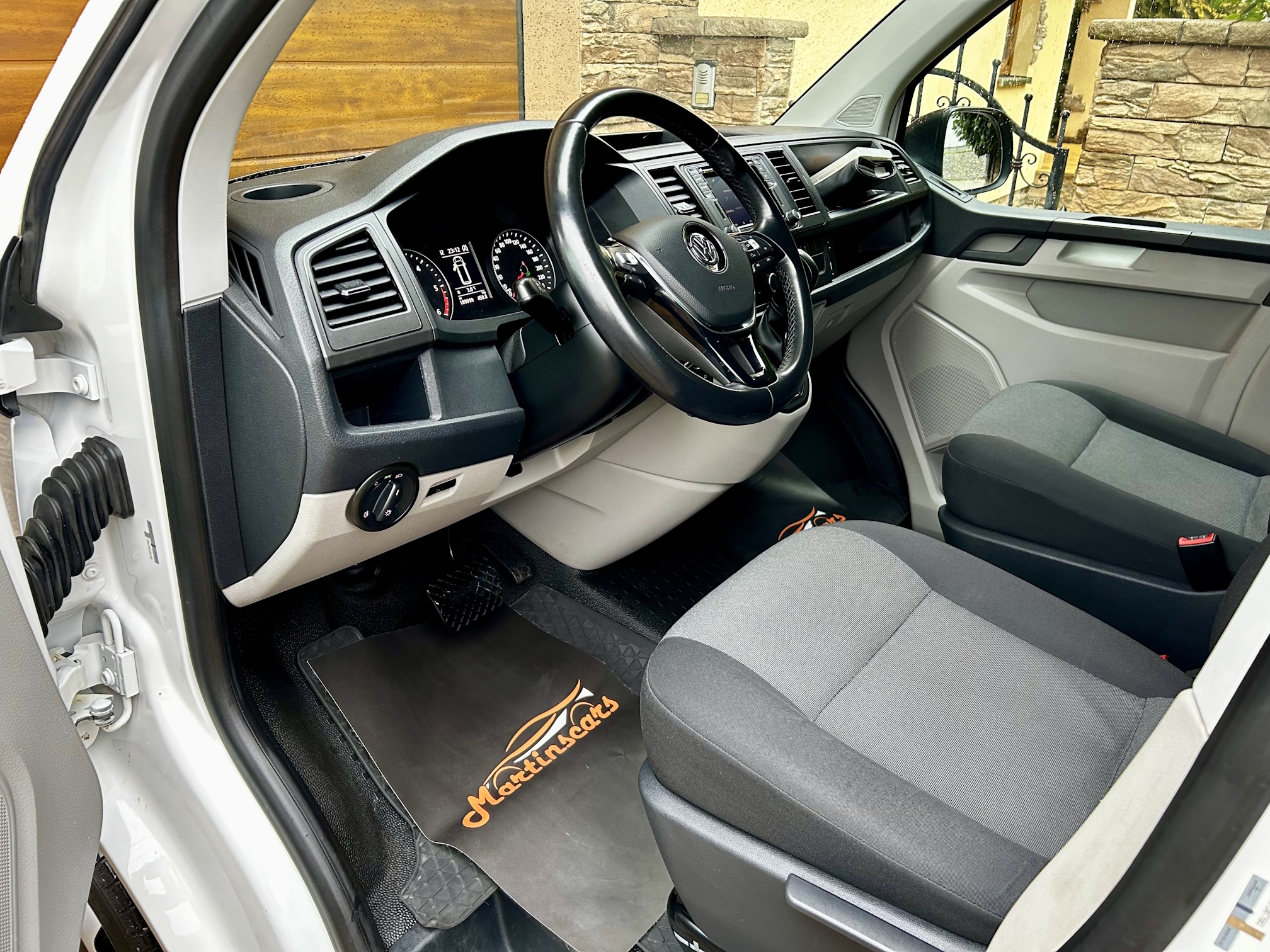 Volkswagen T6 Transporter 2.0TDi 4Motion DSG Biturbo Webasto – Obrázok 7