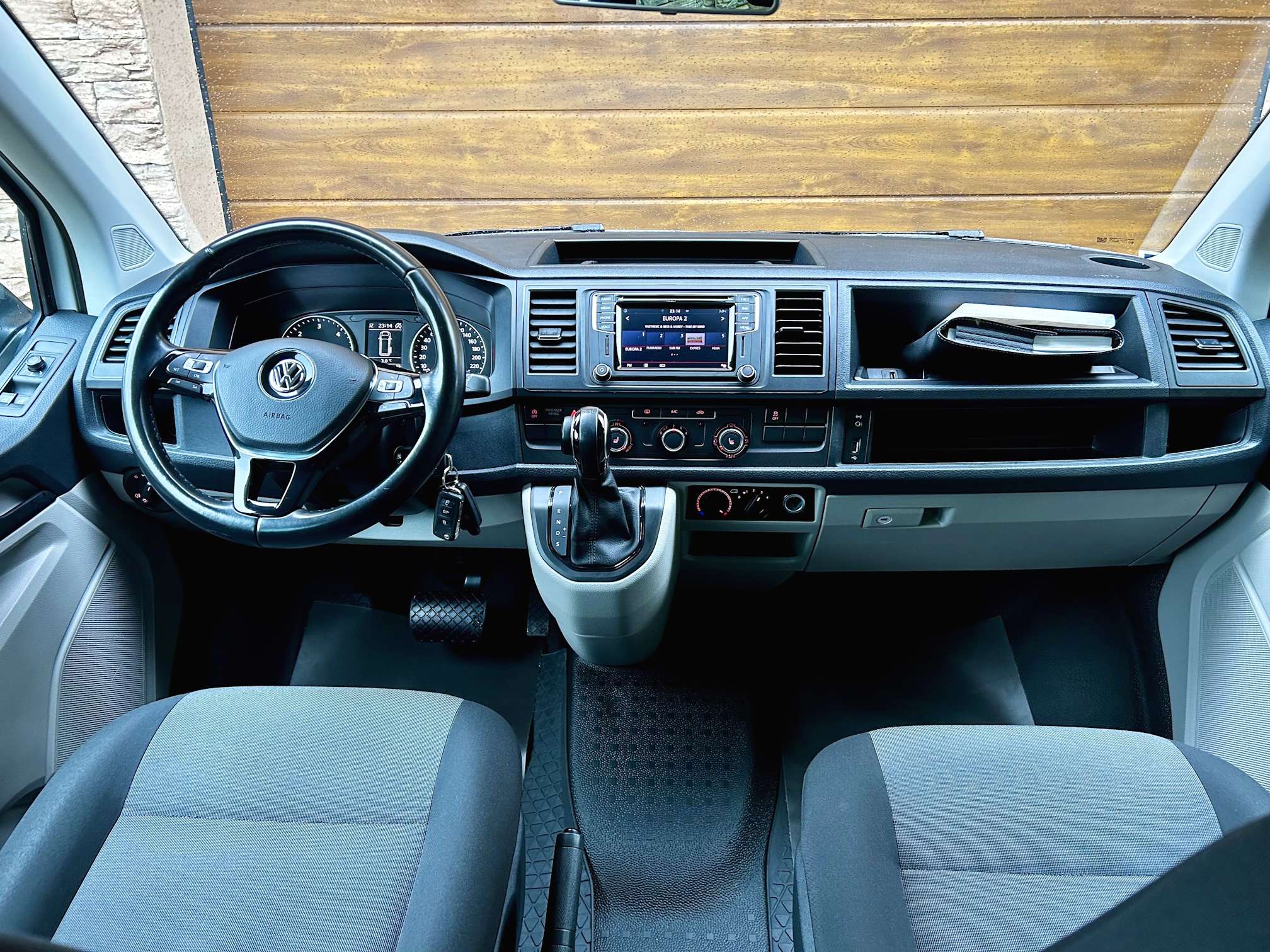 Volkswagen T6 Transporter 2.0TDi 4Motion DSG Biturbo Webasto – Obrázok 14