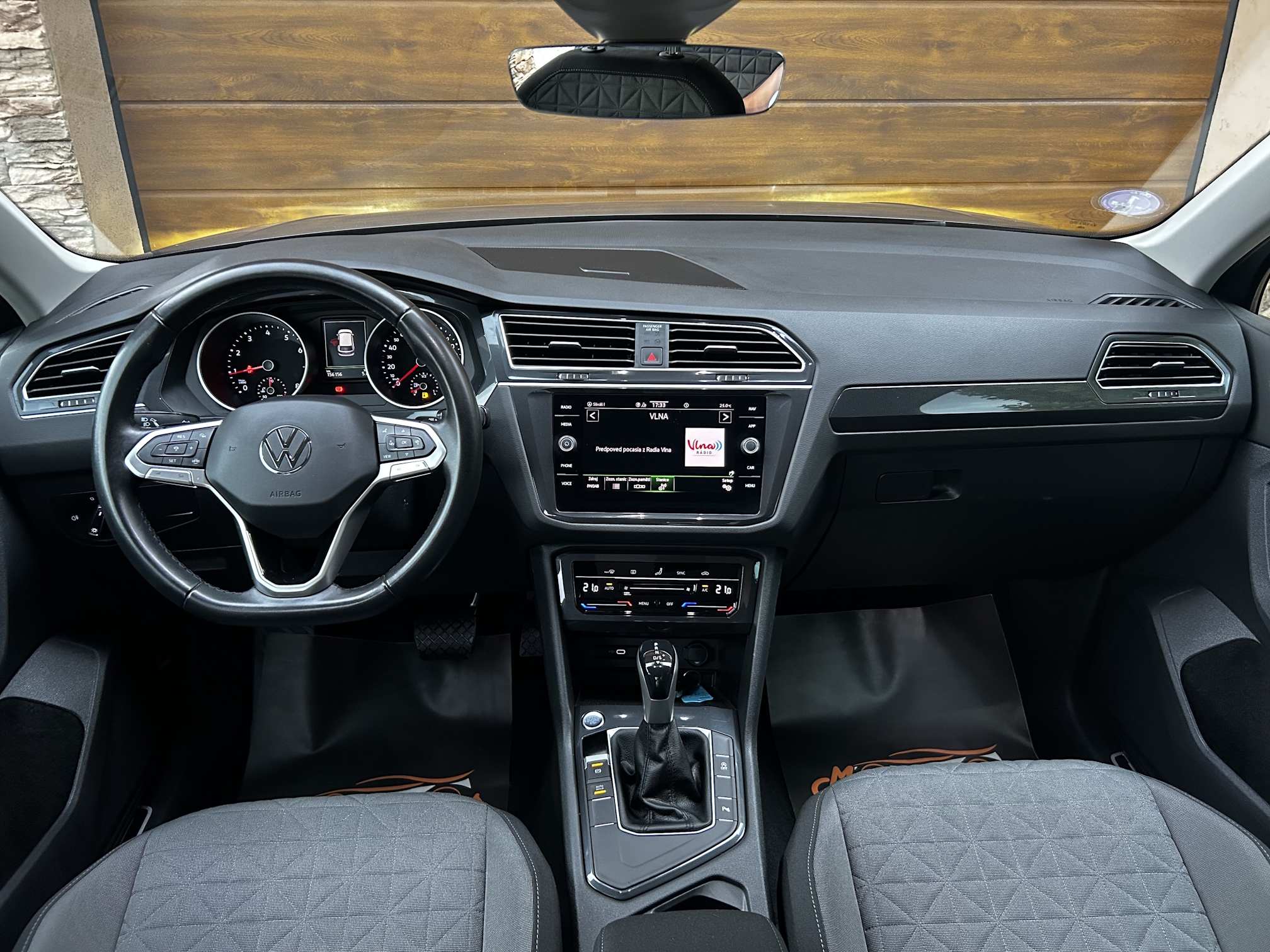Volkswagen Tiguan 1.5 TSI EVO Elegance DSG – Obrázok 17