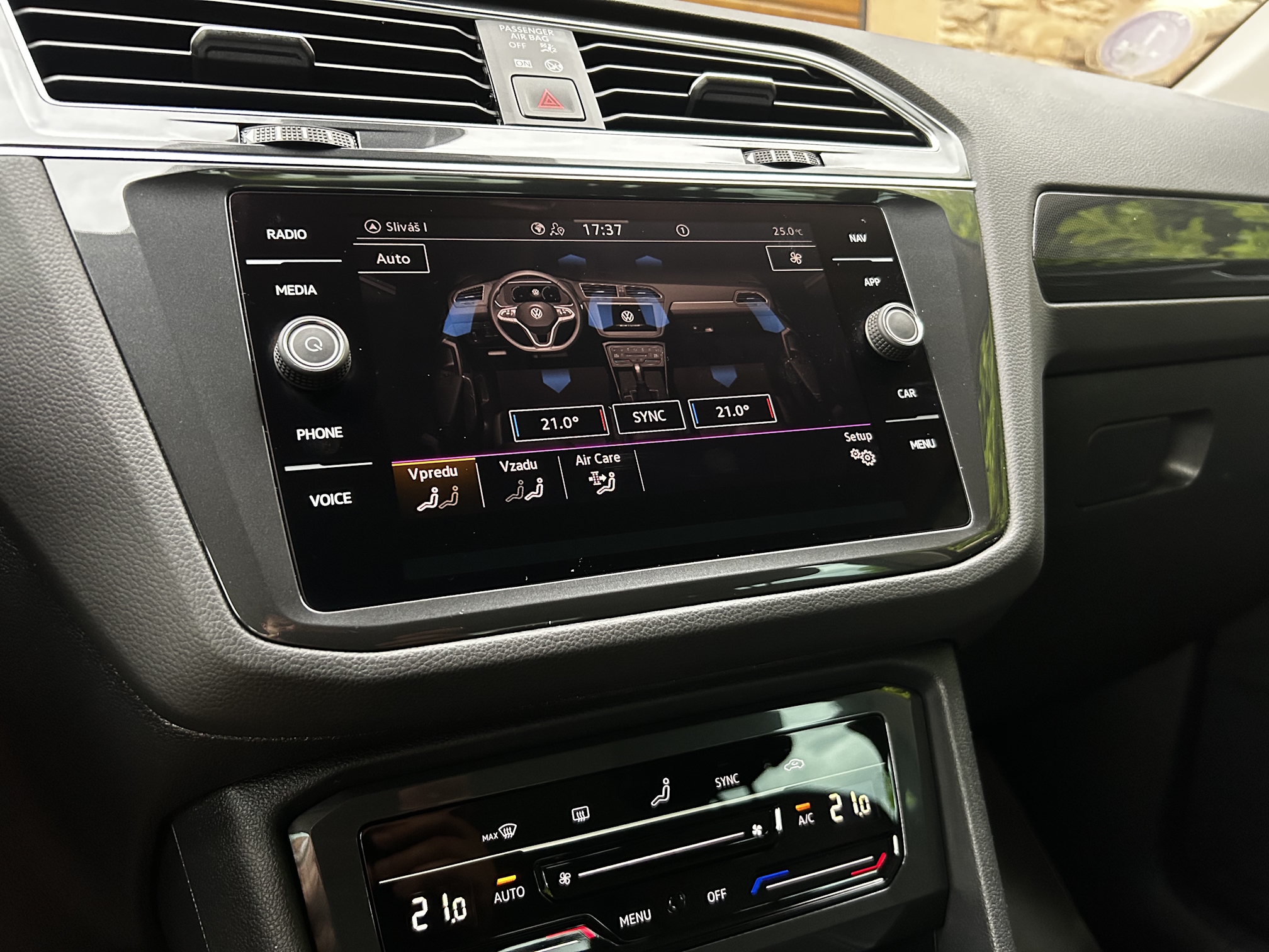 Volkswagen Tiguan 1.5 TSI EVO Elegance DSG – Obrázok 35