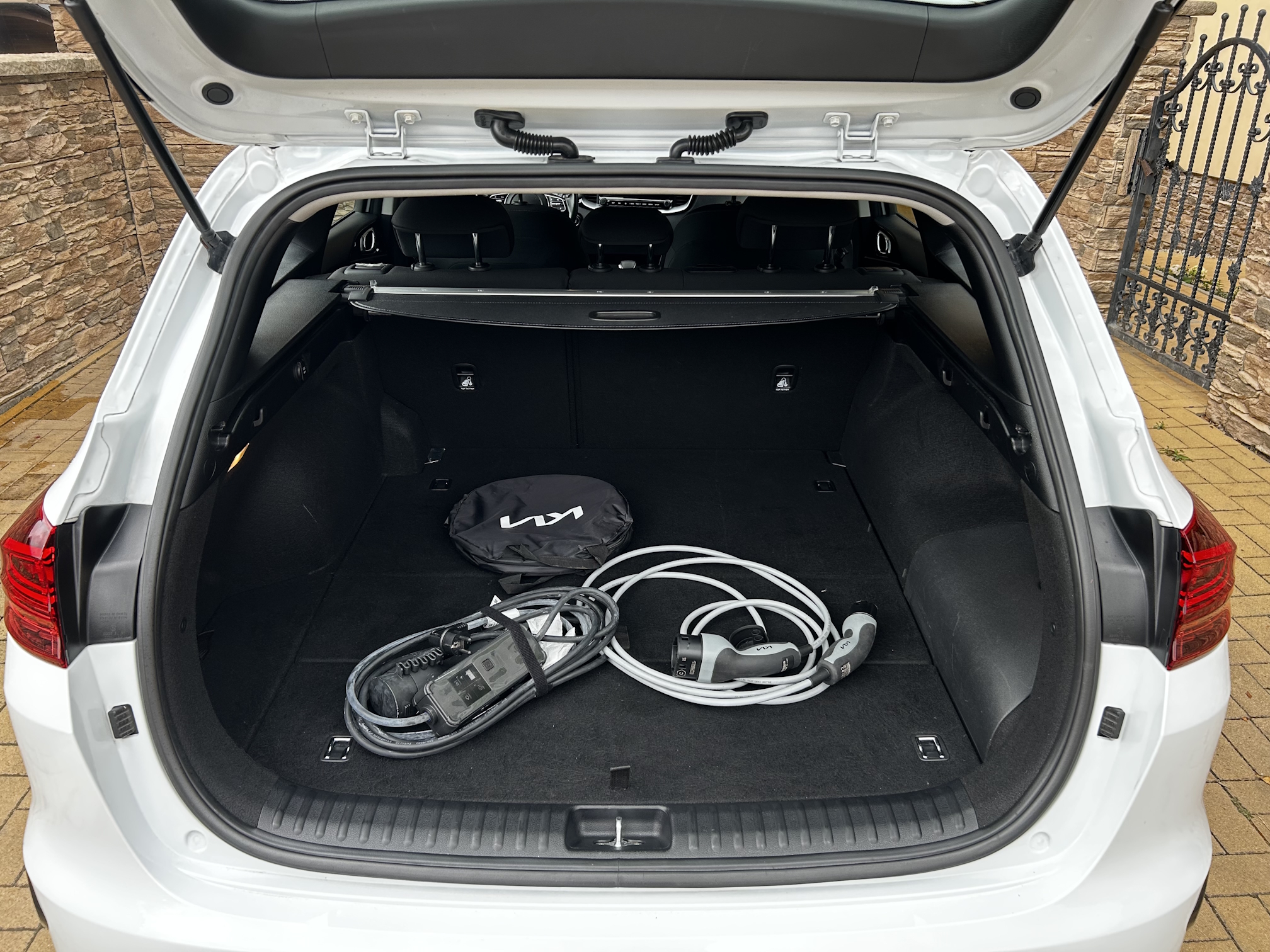 Kia Ceed SW 1.6 GDi Plug-in hybrid Gold A/T – Obrázok 11