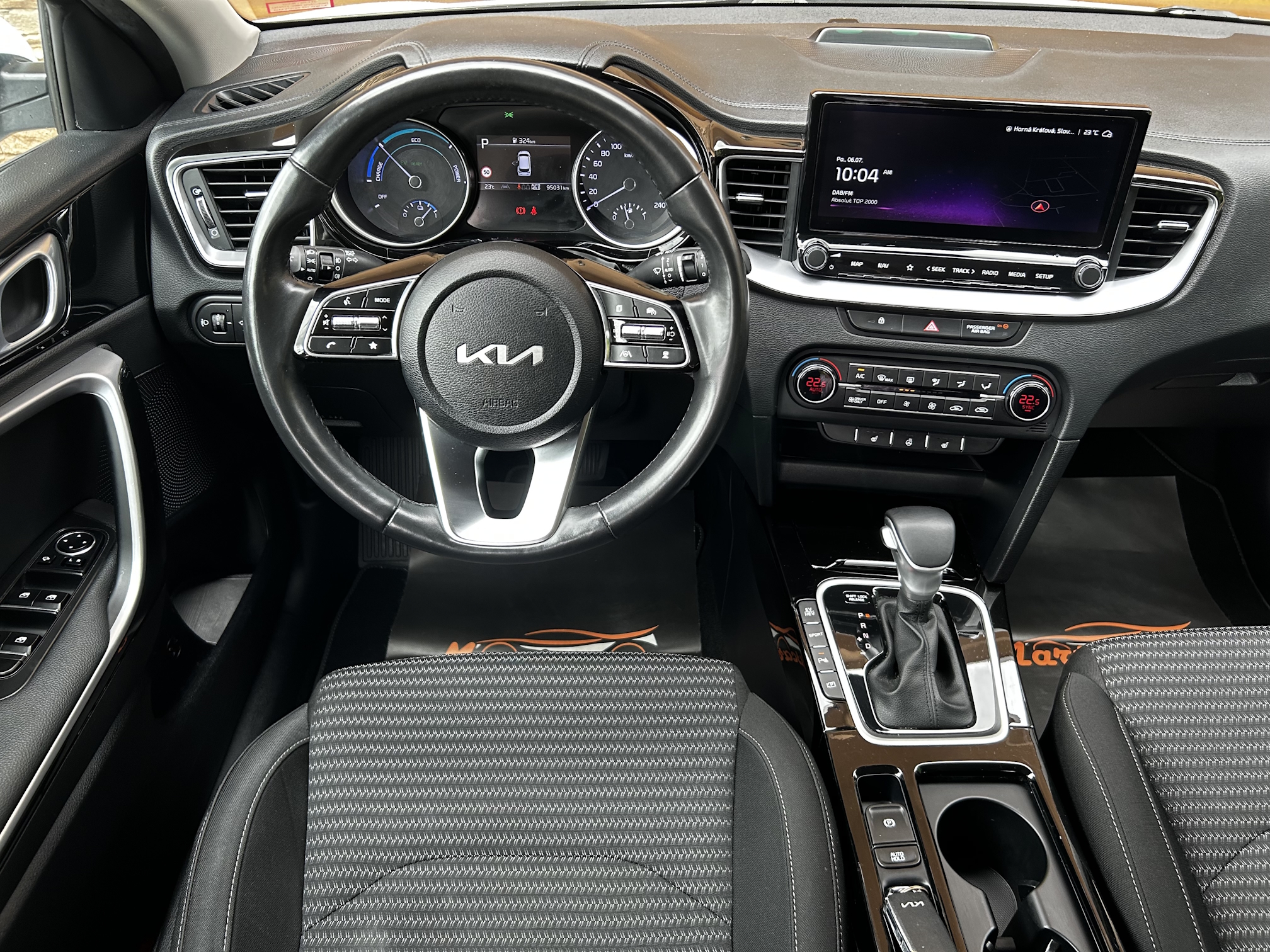 Kia Ceed SW 1.6 GDi Plug-in hybrid Gold A/T – Obrázok 17