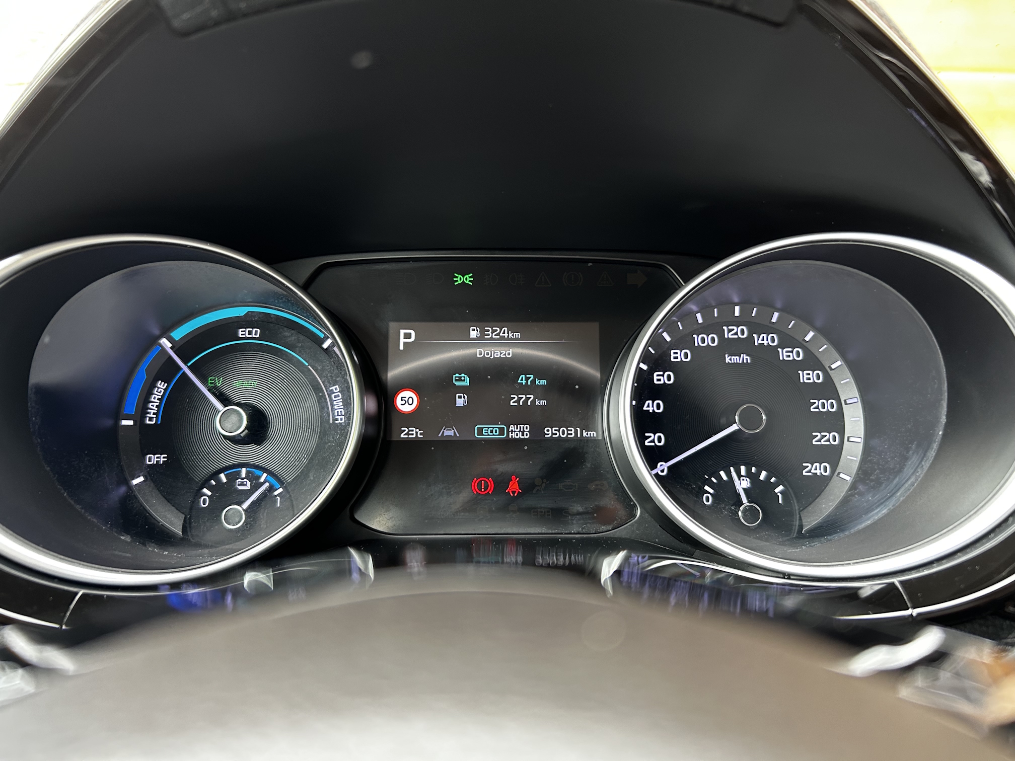 Kia Ceed SW 1.6 GDi Plug-in hybrid Gold A/T – Obrázok 19
