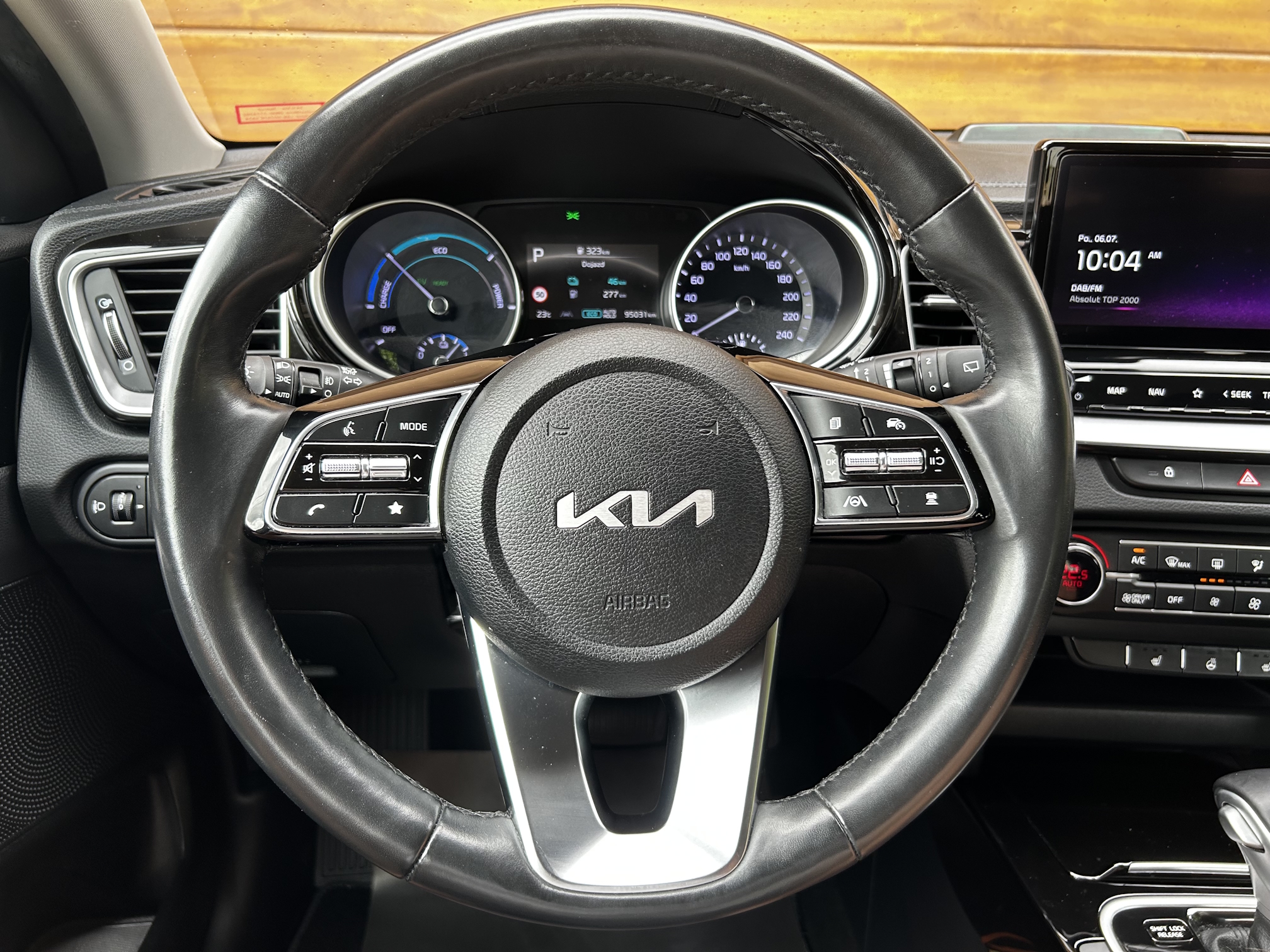 Kia Ceed SW 1.6 GDi Plug-in hybrid Gold A/T – Obrázok 20