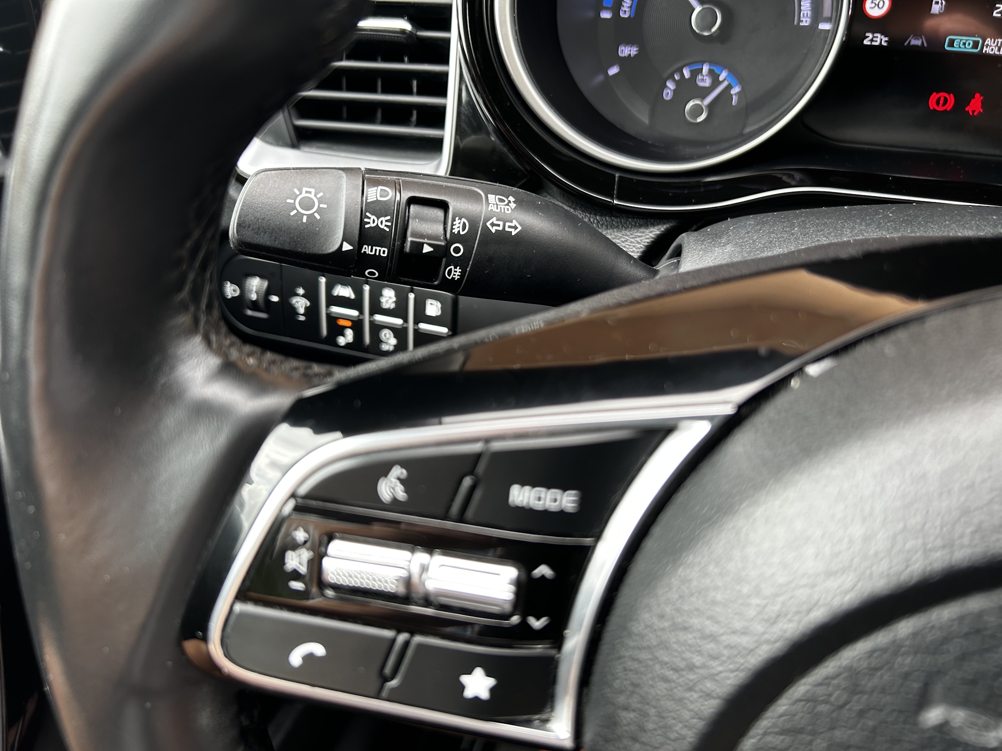 Kia Ceed SW 1.6 GDi Plug-in hybrid Gold A/T – Obrázok 21