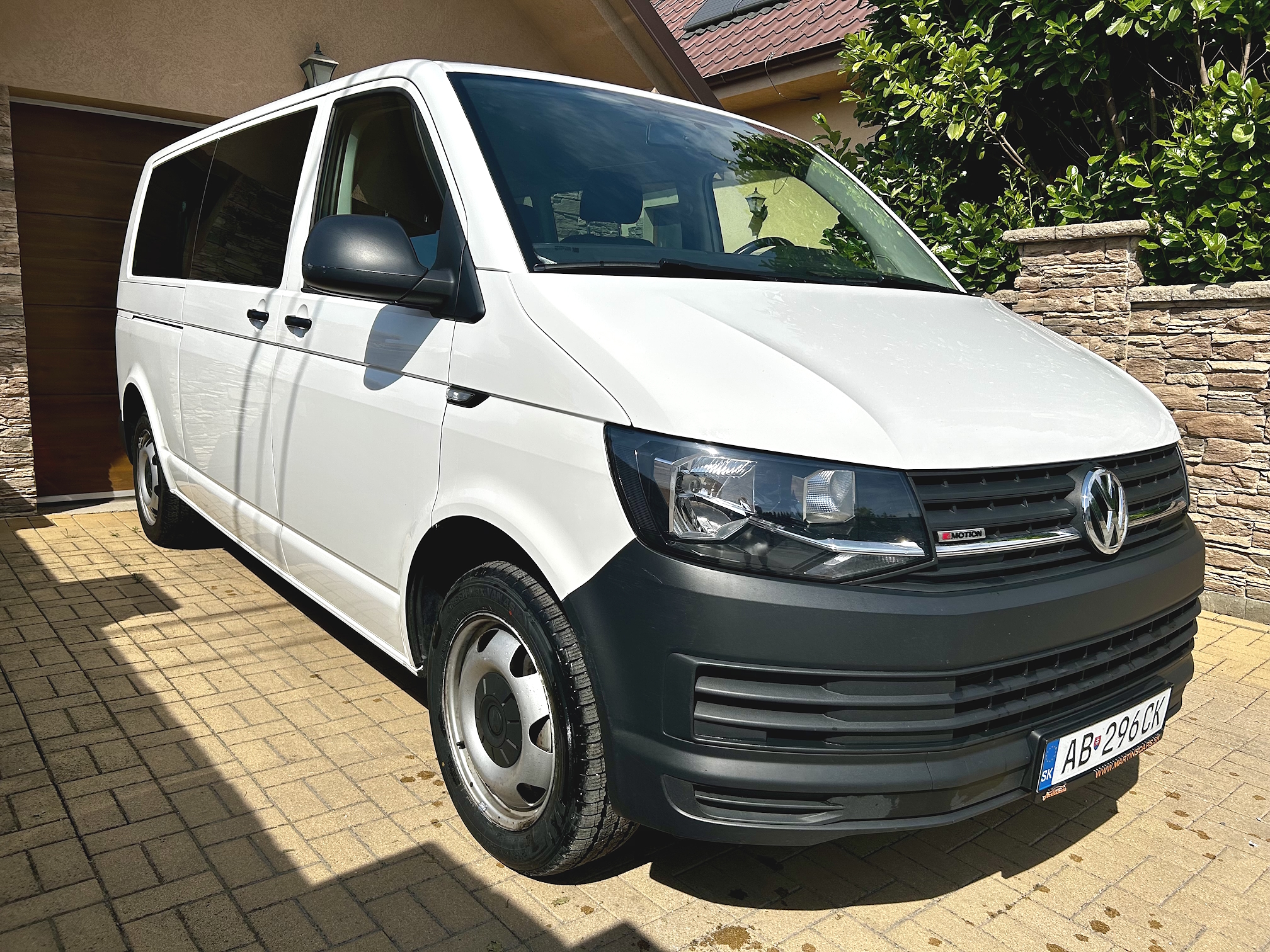 Volkswagen T6 Transporter 2.0TDi 4Motion DSG Biturbo Webasto – Obrázok 2