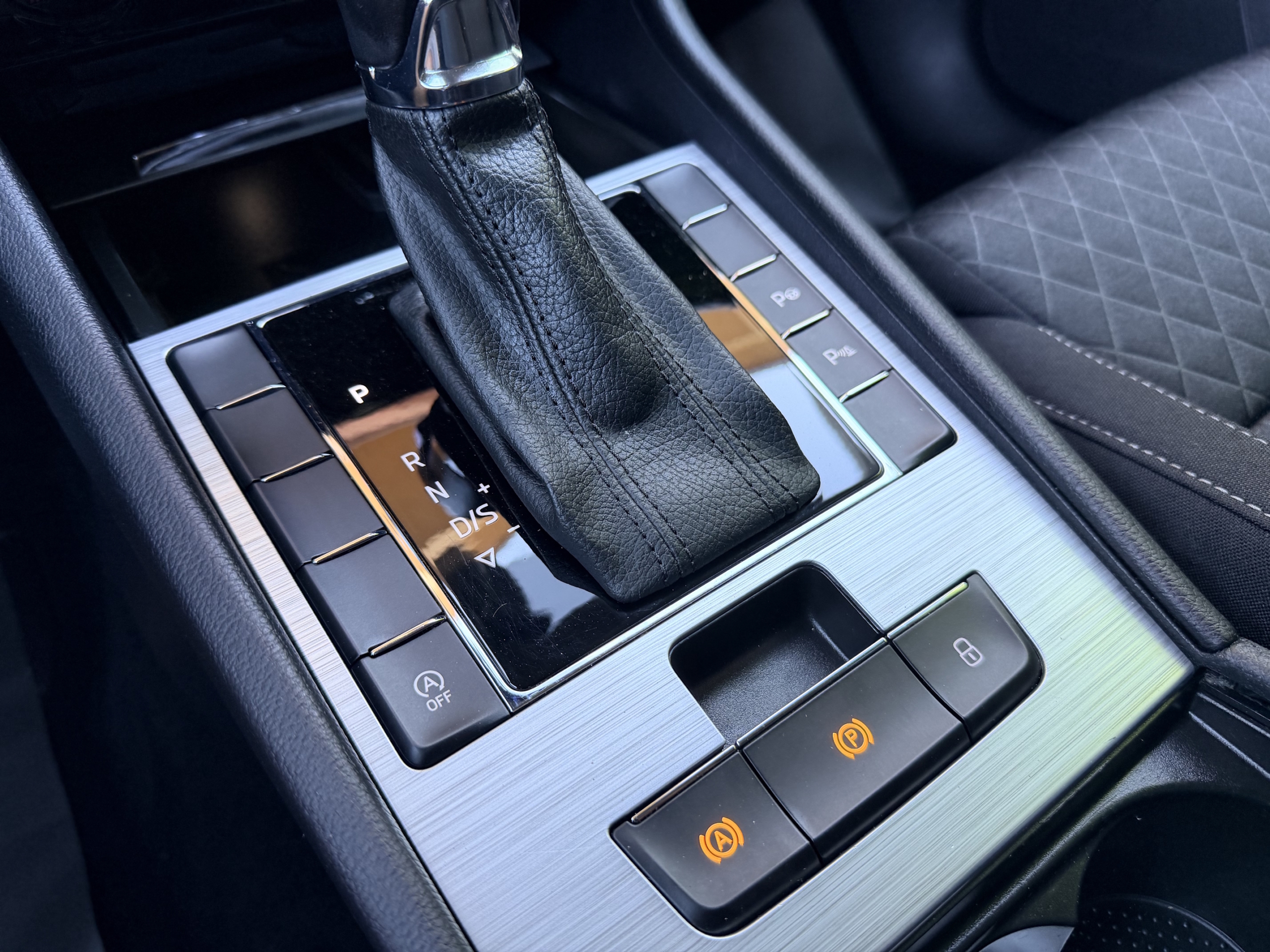 Škoda Superb Combi 2.0 TDI SCR Style DSG, ODPOČET DPH – Obrázok 20