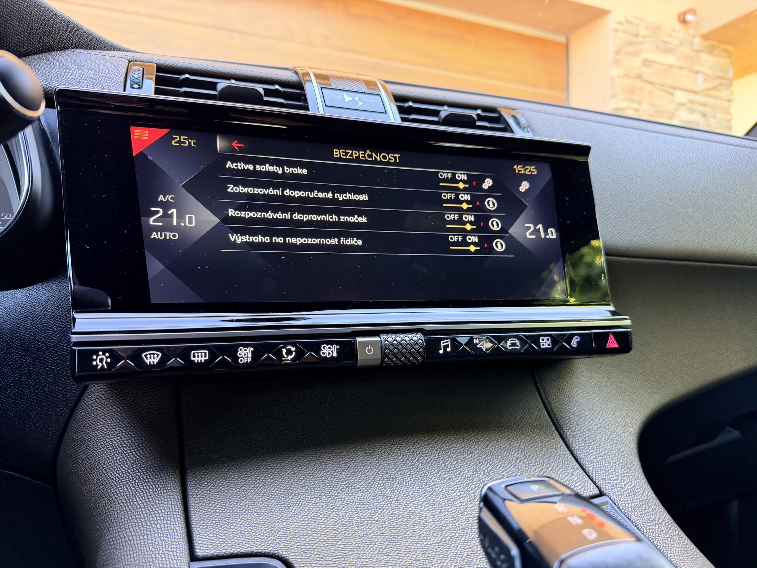DS 7 CROSSBACK 2.0 Blue-HDi GrandChic 180PS – Obrázok 30