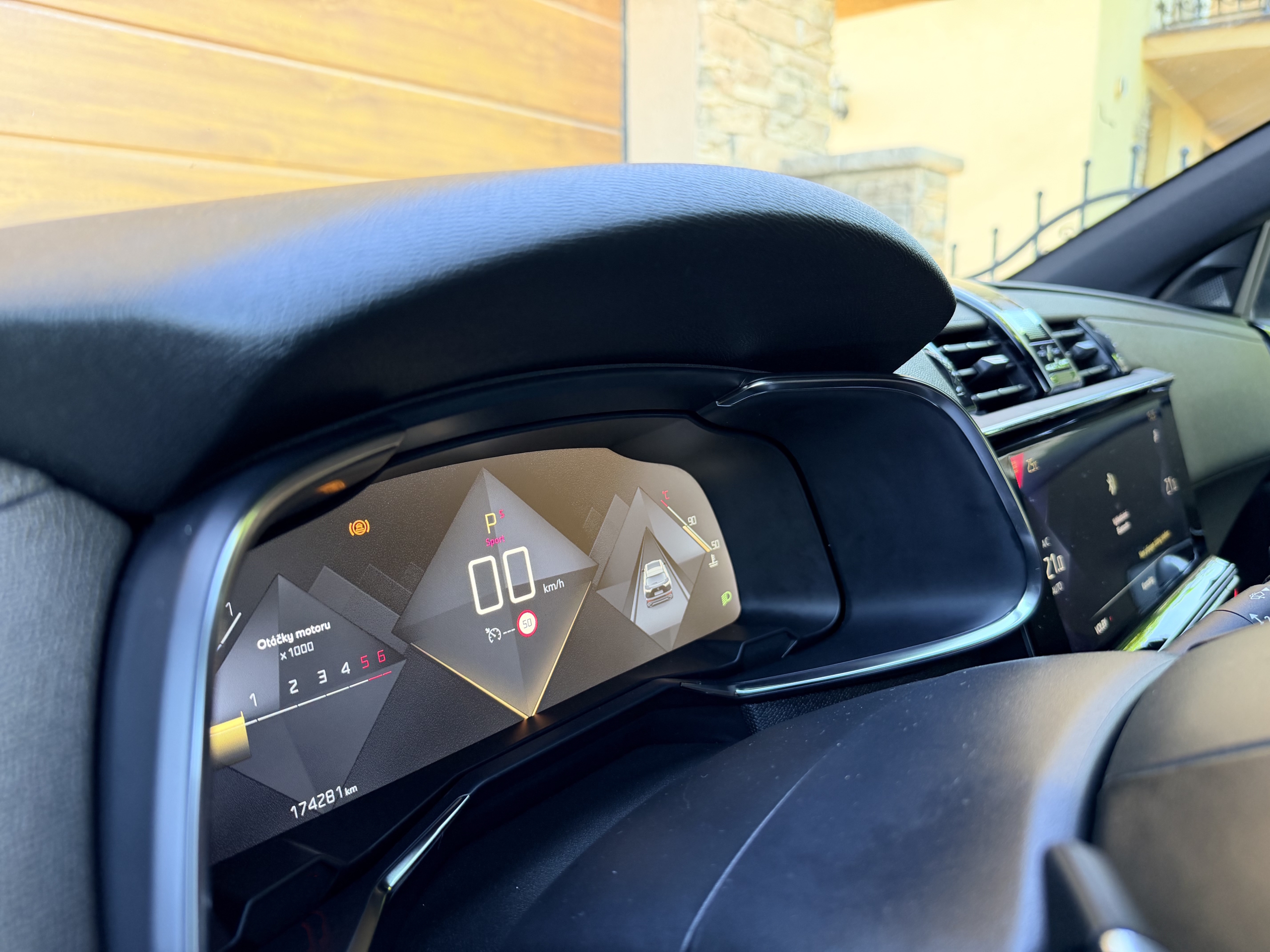 DS 7 CROSSBACK 2.0 Blue-HDi GrandChic 180PS – Obrázok 32