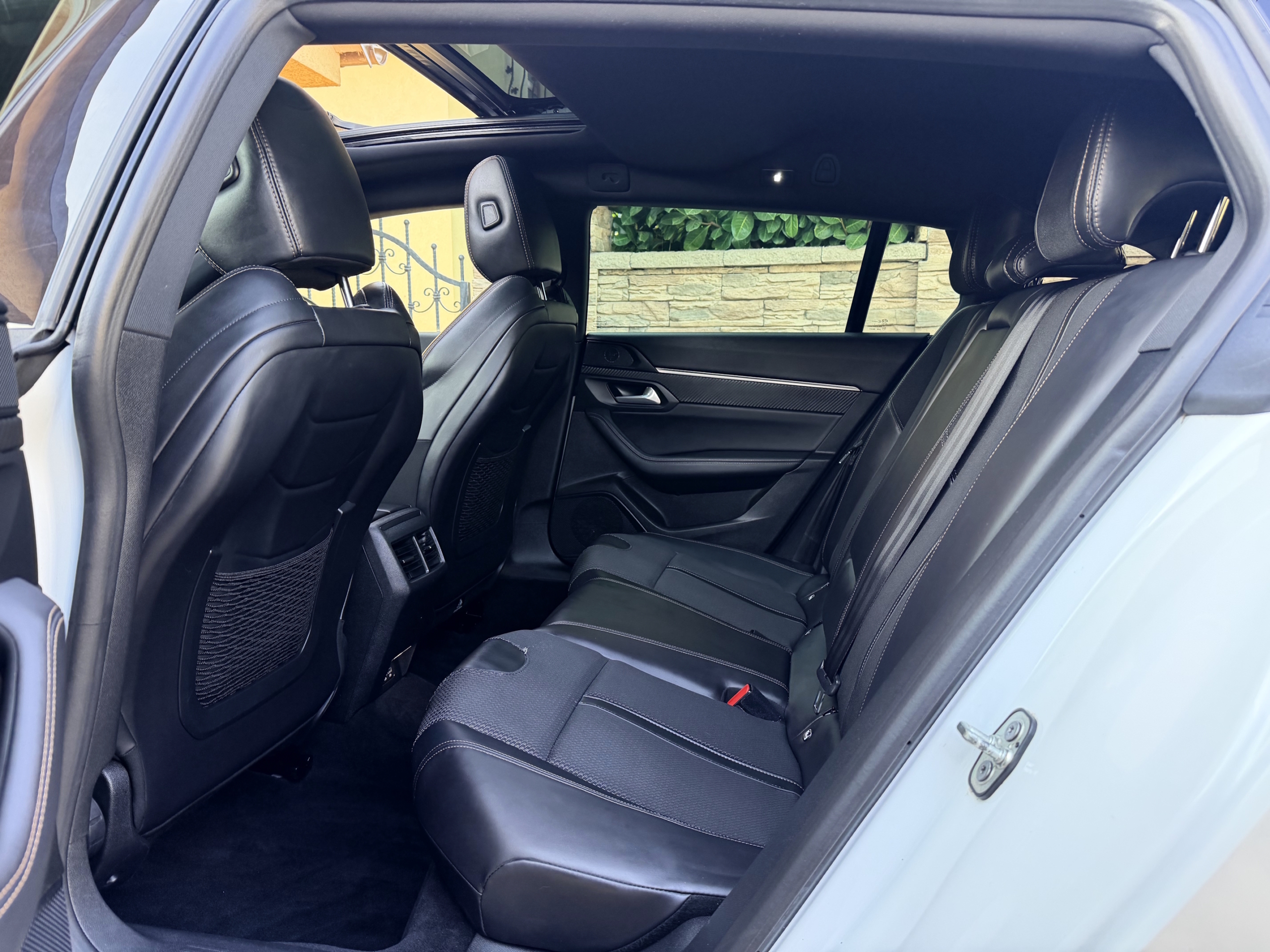 Peugeot 508 SW 1.5 BlueHDi GT Line EAT8 – Obrázok 10