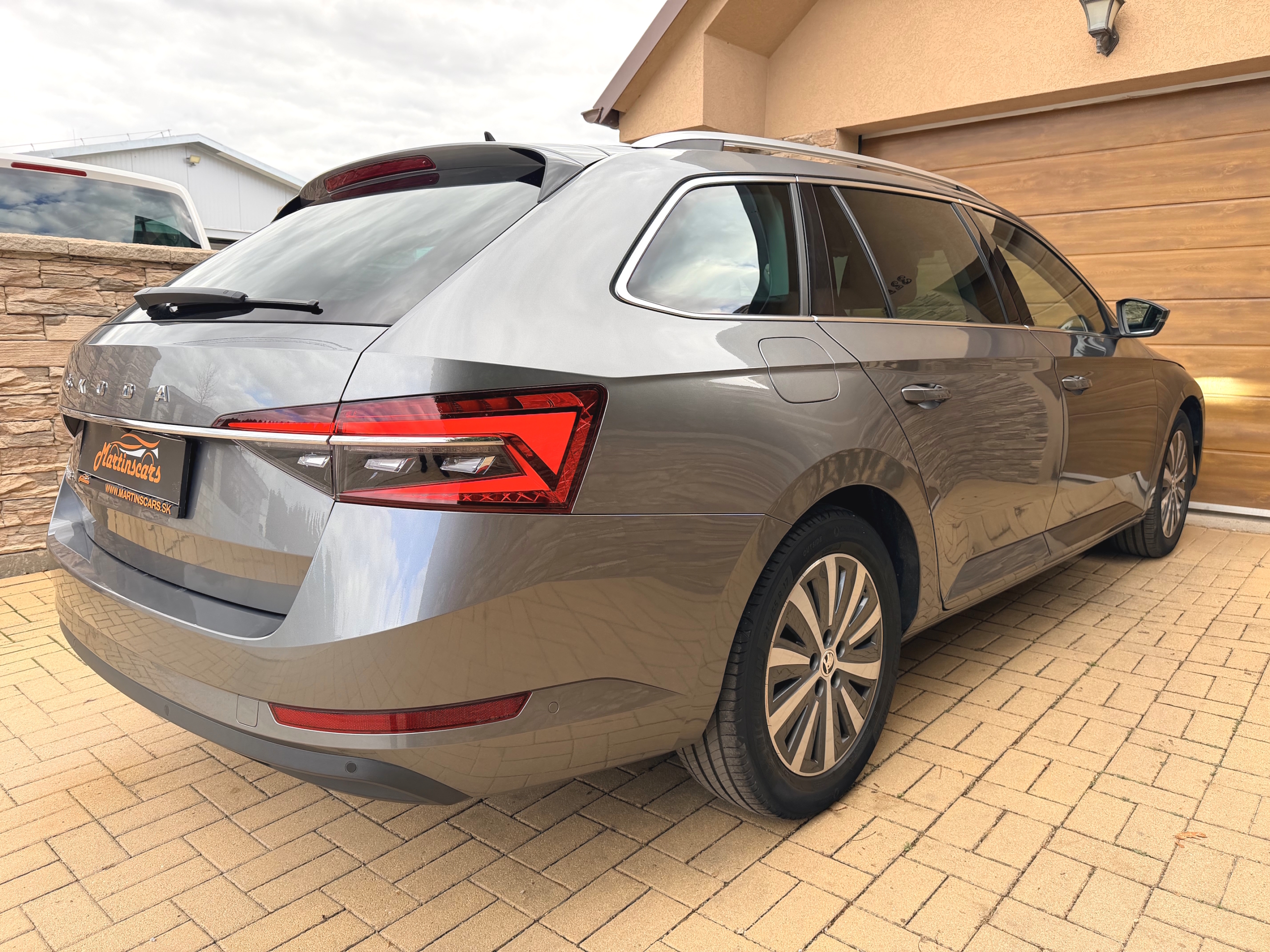 Škoda Superb Combi 2.0 TDI SCR Style DSG – Obrázok 6