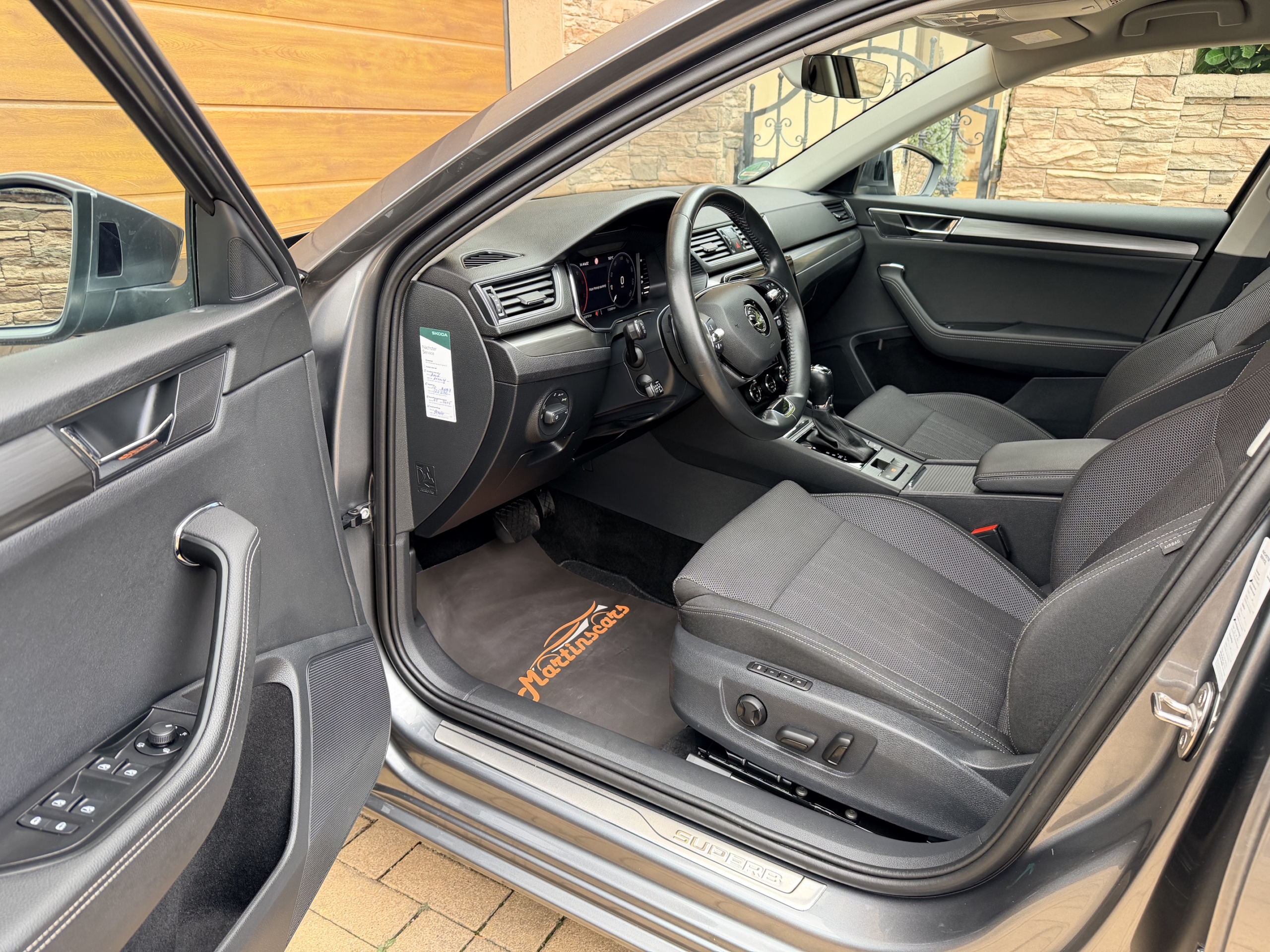 Škoda Superb Combi 2.0 TDI SCR Style DSG – Obrázok 7