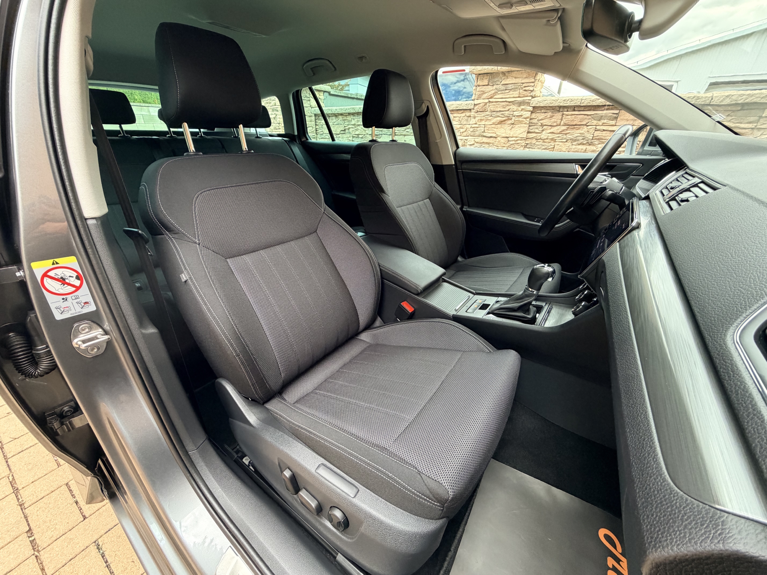 Škoda Superb Combi 2.0 TDI SCR Style DSG – Obrázok 17