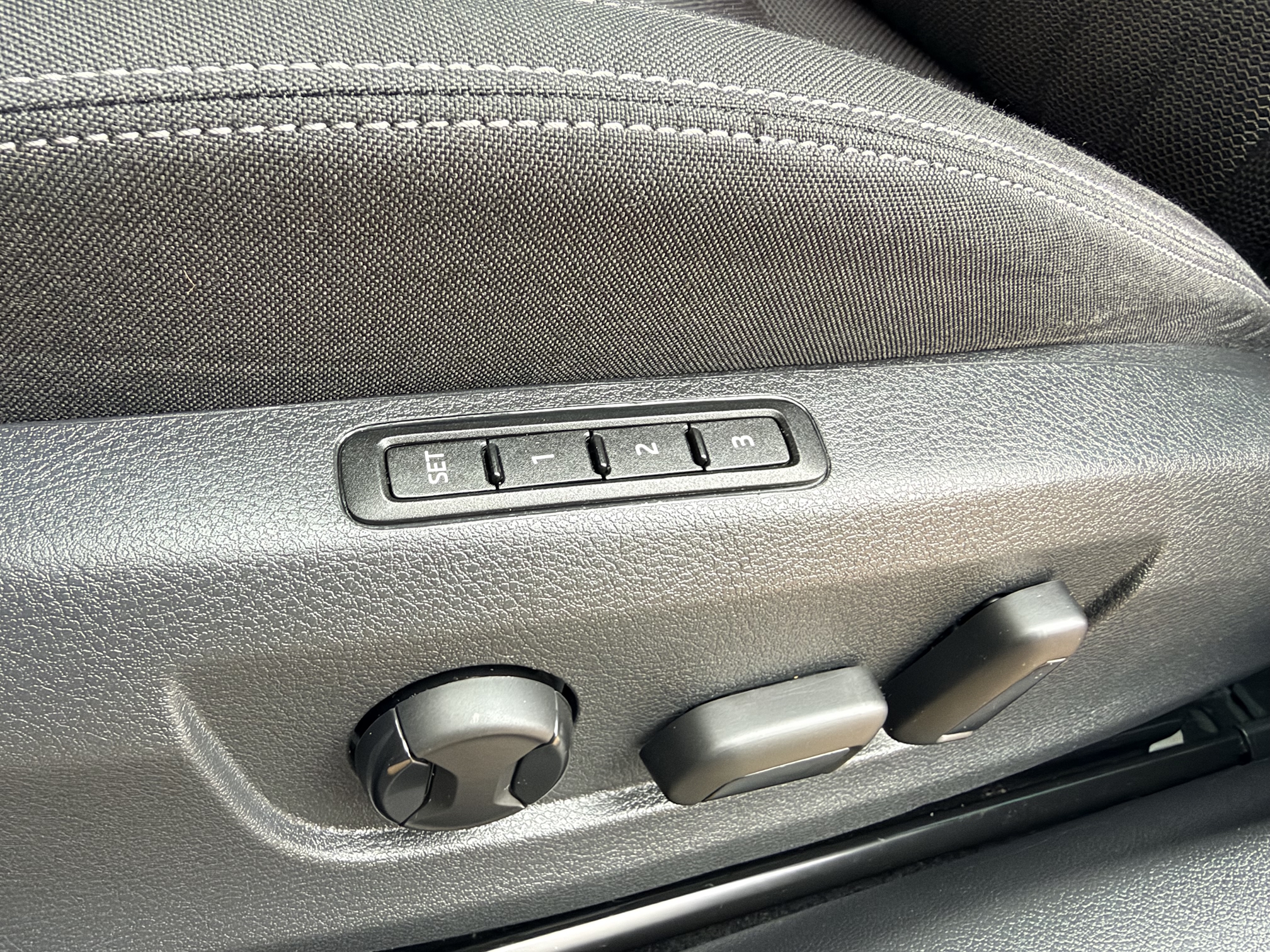 Škoda Superb Combi 2.0 TDI SCR Style DSG – Obrázok 20