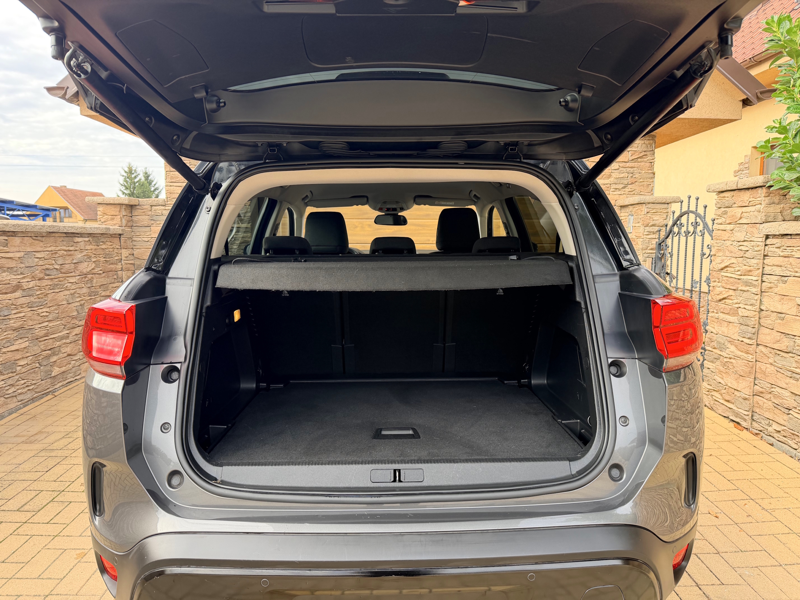 Citroën C5 Aircross BlueHDi 180 S S Shine A/T – Obrázok 11