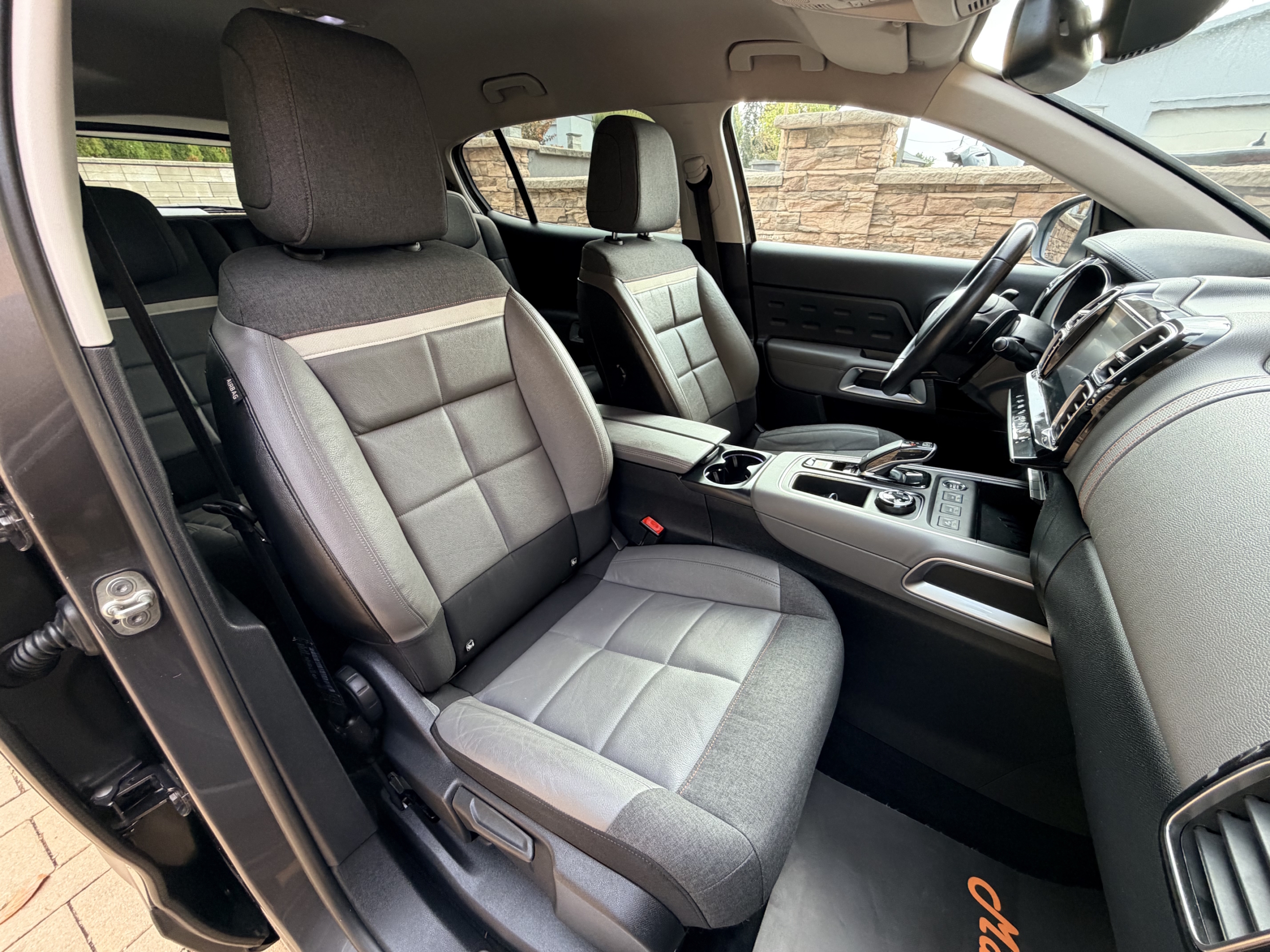 Citroën C5 Aircross BlueHDi 180 S S Shine A/T – Obrázok 16