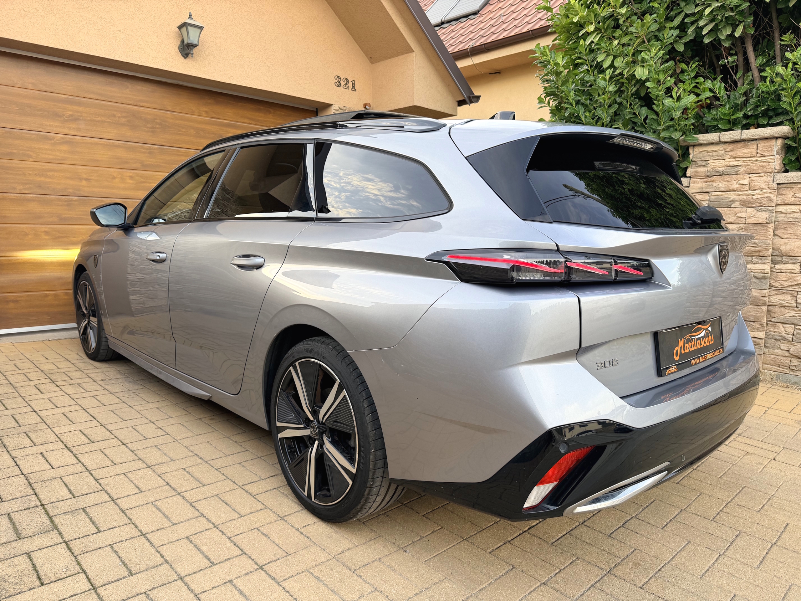 Peugeot 308 Break/SW GT 1.5 blueHDI 96Kw EAT8 130K – Obrázok 5